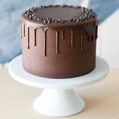 Chocolate Chip Drip Cake | Fresh Cream Cake